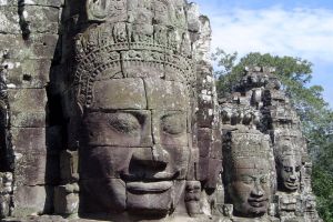 Bayon-Temple-Siem-Reap-Cambodia-001.jpg