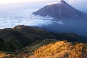 Mount-Lawu-Central-Java-Indonesia-001.jpg