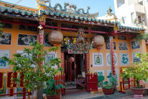 Ong-Temple-Can-Tho-Vietnam-001.jpg