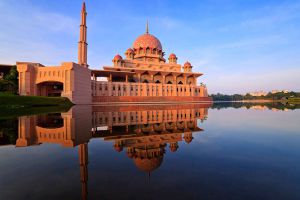 Putra-Mosque-Putrajaya-Malaysia-001.jpg