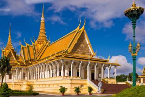 Royal-Palace-Phnom-Penh-Cambodia-001.jpg