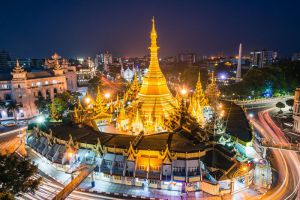 Sule-Pagoda-Yangon-Myanmar-001.jpg