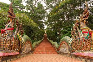 Wat-Phrathat-Doi-Suthep-Chiang-Mai-Thailand-005.jpg