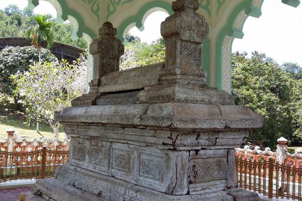 Mausoleum of Sultan Bolkiah