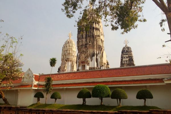 Wat Mahathat Worawihan