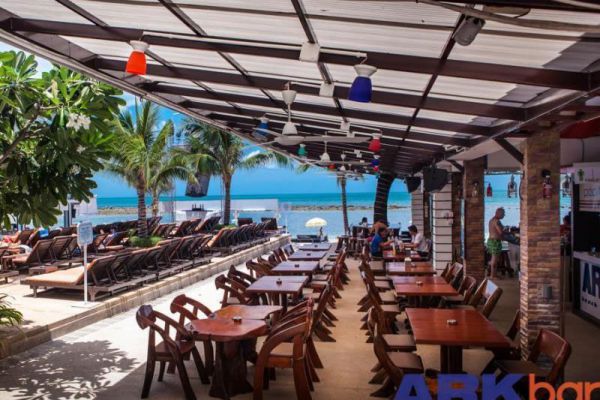 Ark Bar Beach Resort Samui