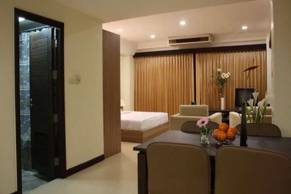 Pinewood Residence Hotel Pattaya
