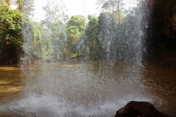 Katieng Waterfall : Ratanakiri