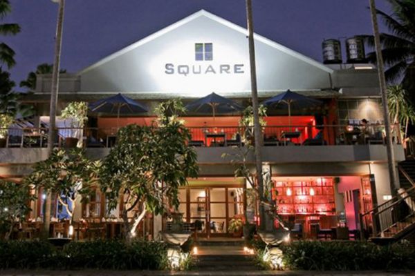 Square Restaurant & Lounge