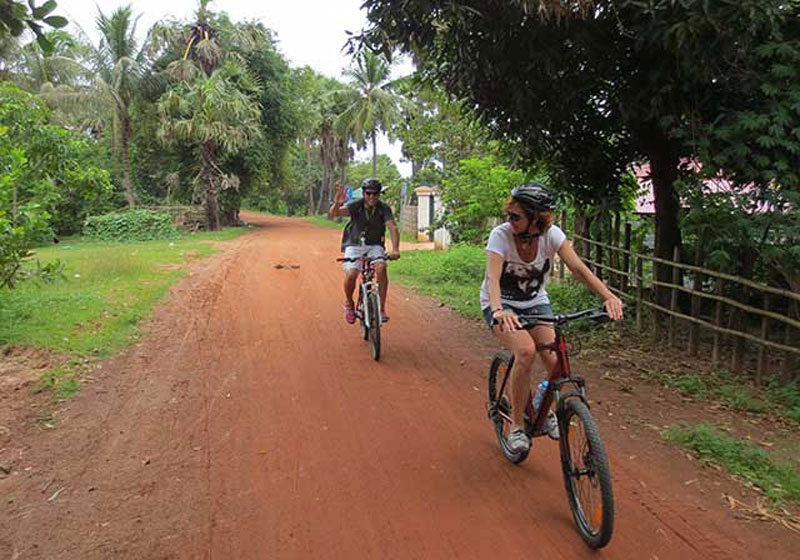 cambodia cycling tours