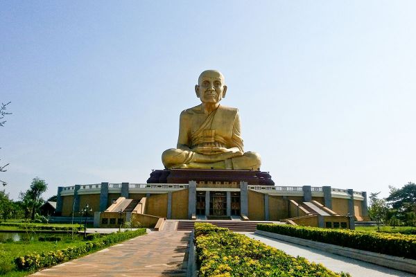 Maharat Buddhist Park