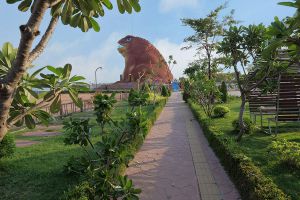 Phaya Thaen Public Park