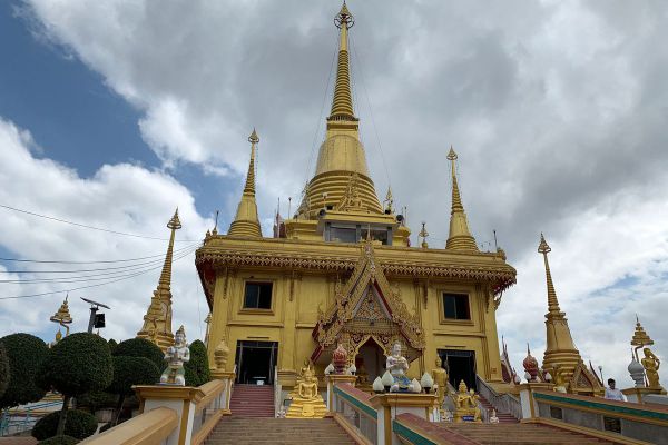 Wat Khiriwong