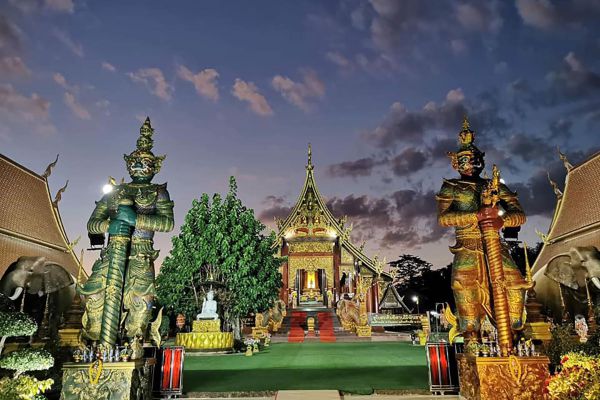 Wat Sawang Hua Na Kham