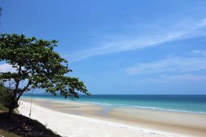 Mae Ram Phueng Beach