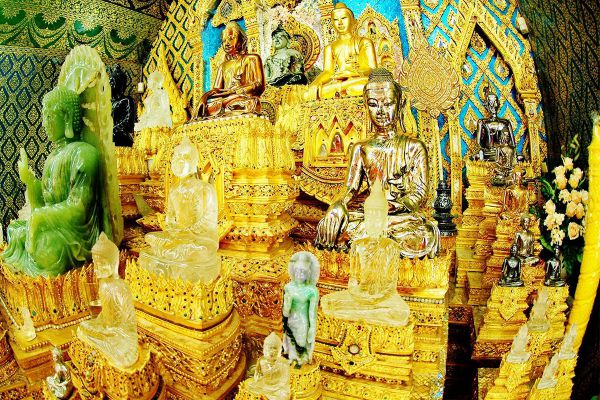 Wat Luang Pho Sot Thammakayaram