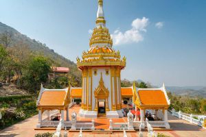 Wat Pra Putthabat Phu Kwai Ngoen