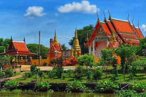Wat Monthop