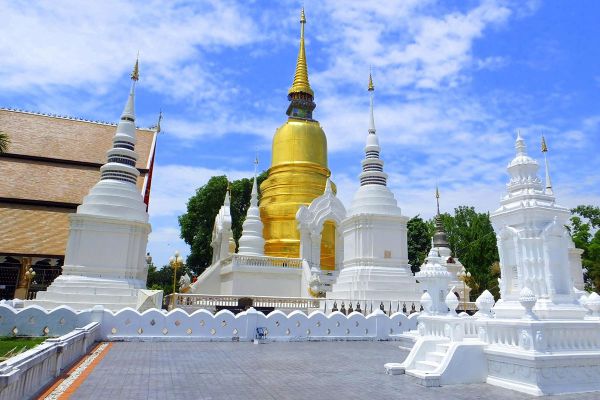 Wat Buppharam (Suan Dok Temple)