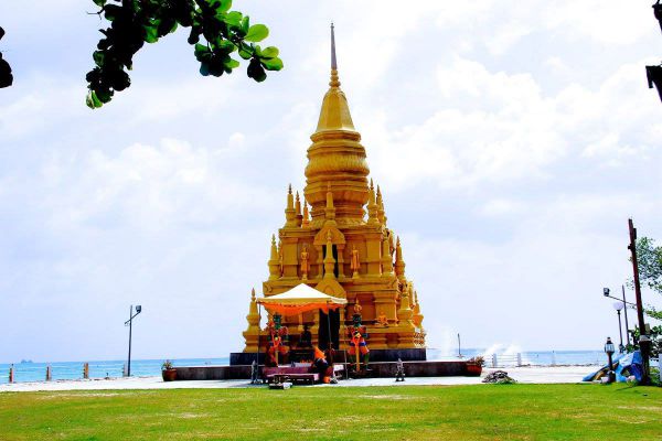Laem Sor Pagoda