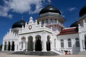 Baiturrahman-Grand-Mosque-Aceh-Indonesia-002.jpg