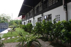 Basaga-Holiday-Residences-Kuching-Sarawak-Garden.jpg