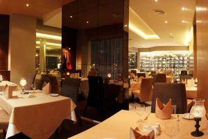Brunos-Restaurant-Lounge-Bar-Pattaya-Thailand-001.jpg