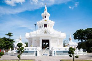 City-Pillar-Shrine-Nakhon-Si-Thammarat-Thailand-01.jpg