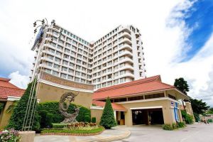 Eastern-Grand-Palace-Hotel-Pattaya-Thailand-Overview.jpg