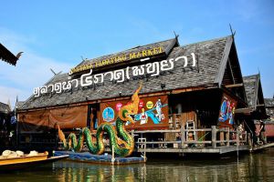 Floating-Market-Pattaya-Chonburi-Thailand-004.jpg