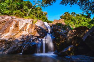 Hin-Lat-Waterfall-Samui-Suratthani-Thailand-03.jpg
