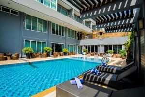 Hotel-Selection-Pattaya-Thailand-Pool.jpg