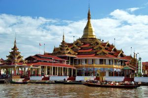 Hpaung-Daw-U-Pagoda-Shan-State-Myanmar-005.jpg