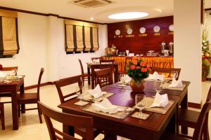 Lao-Golden-Hotel-Vientiane-Restaurant.jpg