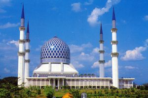 Masjid-Sultan-Salahuddin-Abdul-Aziz-Shah-Selangor-Malaysia-005.jpg