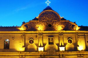 Metropolitan-Cathedral-Cebu-Philippines-003.jpg