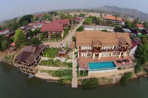 Pon-Arena-Hotel-Muang-Khong-Laos-Exterior.jpg