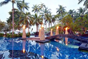 Sheraton-Senggigi-Beach-Resort-Lombok-Indonesia-Pool.jpg