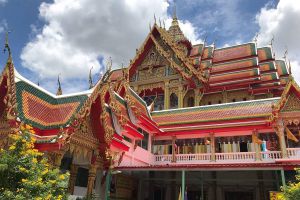 Wat-Laharn-Nonthaburi-Thailand-03.jpg