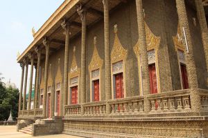 Wat-Moha-Montrey-Phnom-Penh-Cambodia-001.jpg
