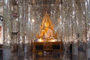 Wat-Pa-Sang-Ngam-Lamphun-Thailand-03.jpg
