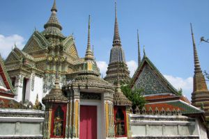 Wat-Pho-Bangkok-Thailand-001.jpg