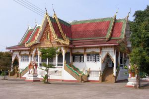Wat-Pho-Chai-Nongkhai-Thailand-001.jpg