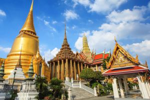 Wat-Phra-Kaew-Bangkok-Thailand-001.jpg