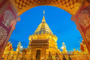 Wat-Phrathat-Doi-Suthep-Chiang-Mai-Thailand-003.jpg