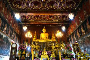 Wat-Suwandararam-Ratchaworawihan-Ayutthaya-Thailand-03.jpg