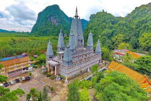 Wat-Tham-Khao-Rup-Chang-Songkhla-Thailand-01.jpg